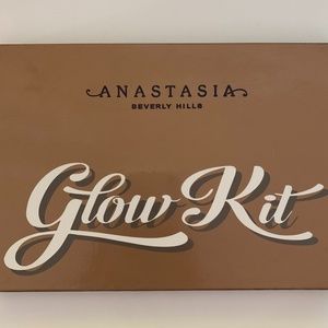 Anastasia Beverly Hills Glow Kit